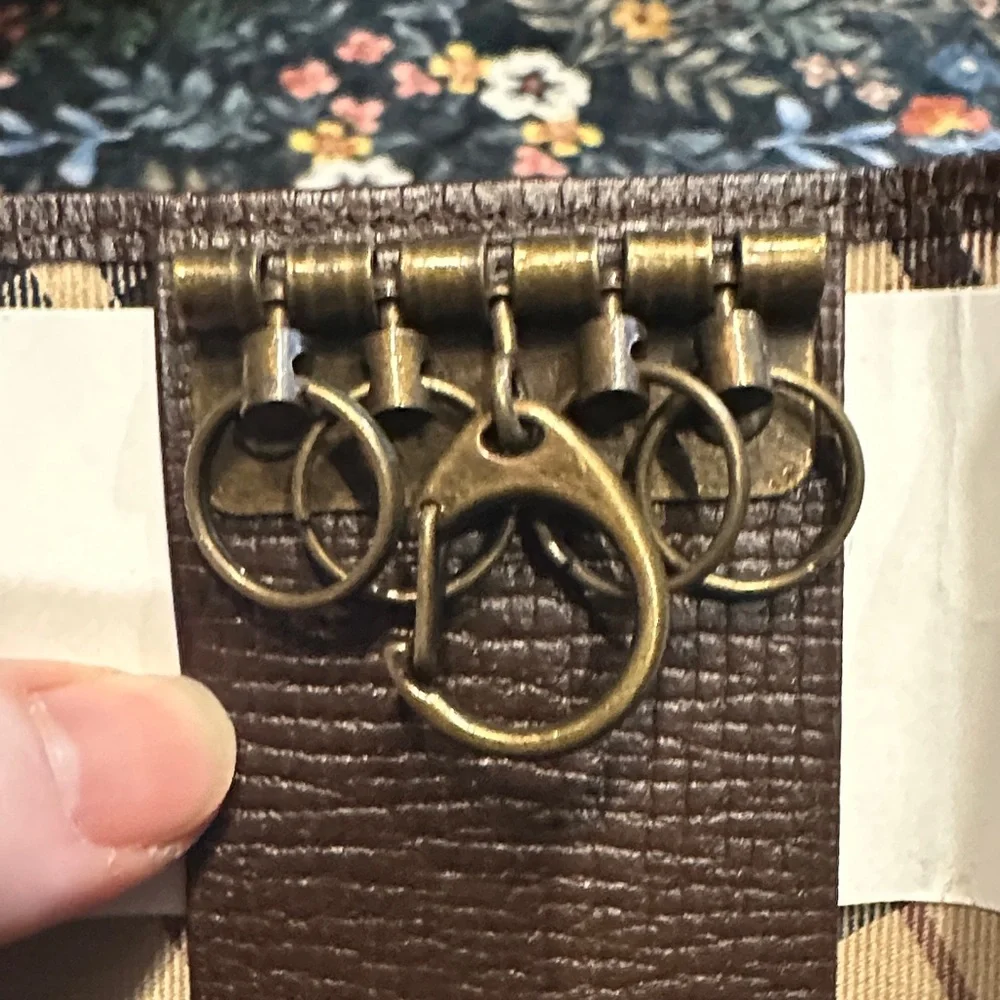 NWOT Vintage Burberry London key and card holder